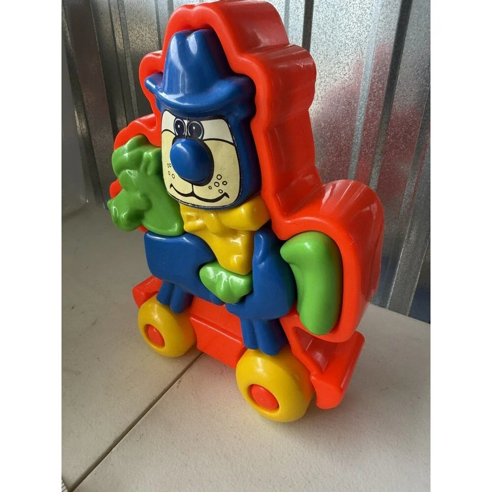 Vtg Chunky 3-D Plastic Puzzle Cowboy Hoppity  Horse on Wheels 8 Pc Amloid Blue